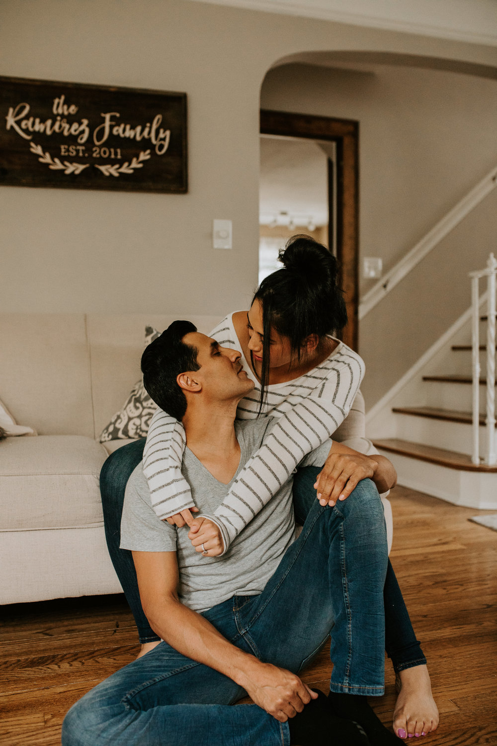 cleveland-couples-photographer-in-home-photoshoot