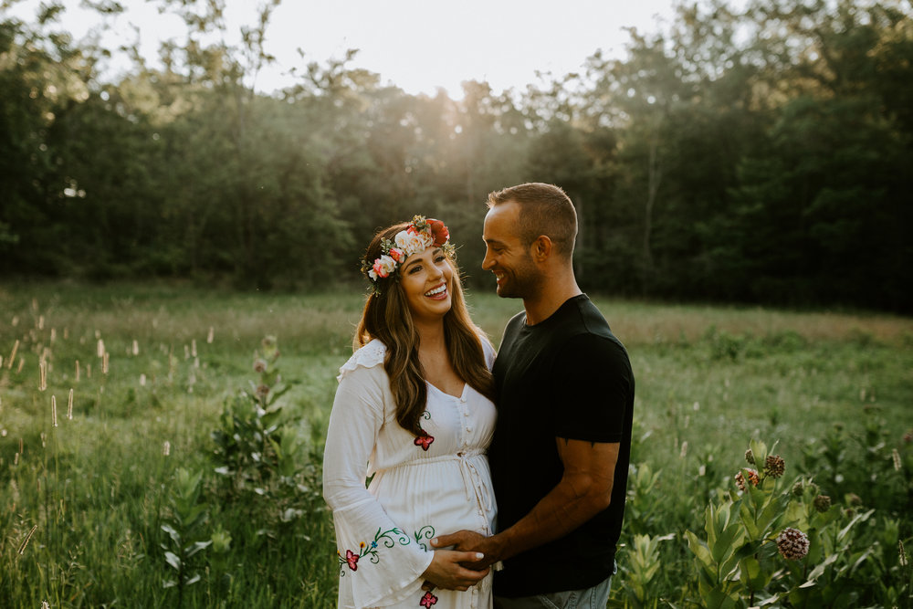 bohemian maternity photographer in cleveland